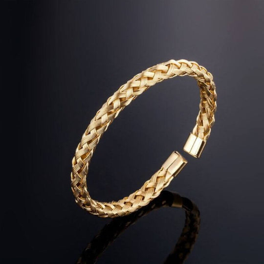 Royal Cable Bangle 1