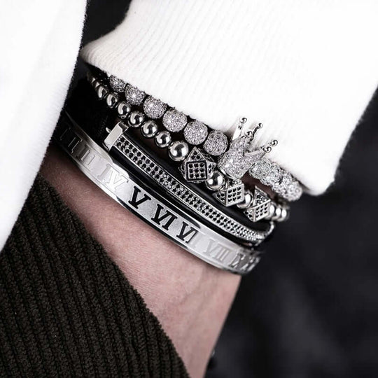 hand-silver-royal-deluxe-bracelets